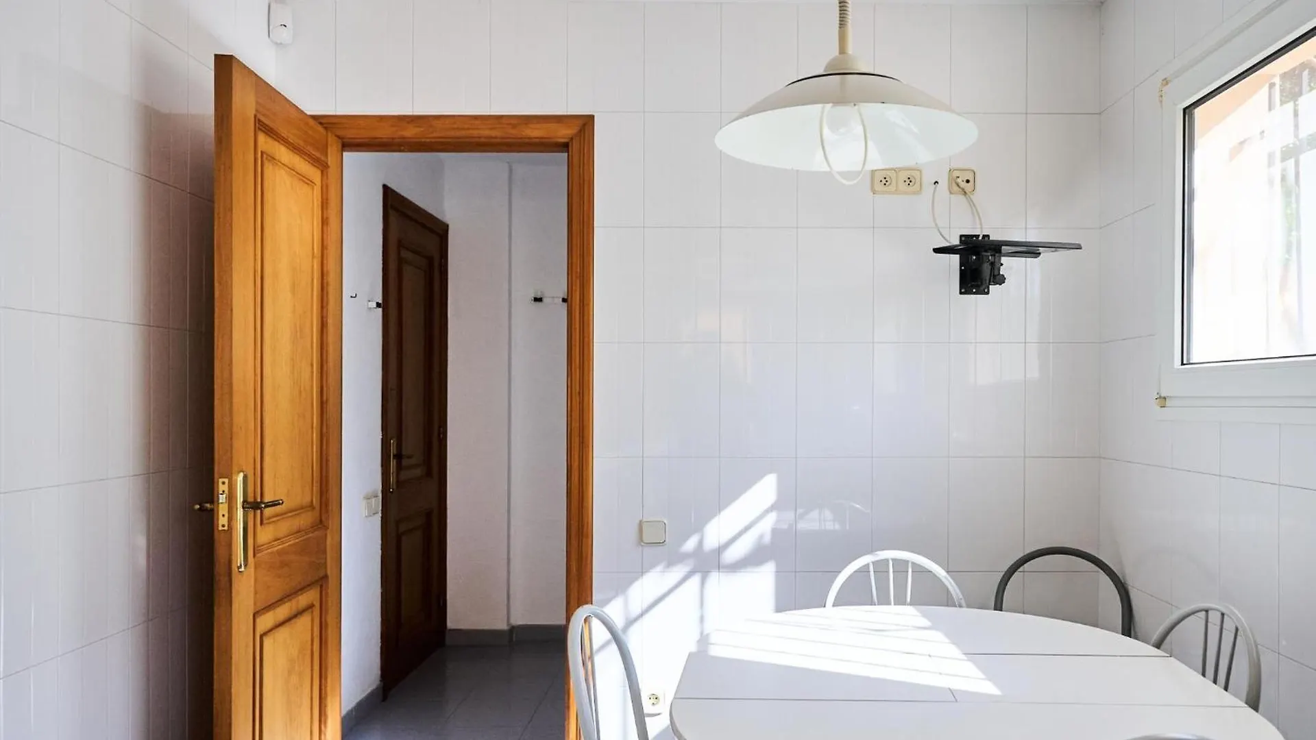 Verge De Nuria Montrás Feriehus